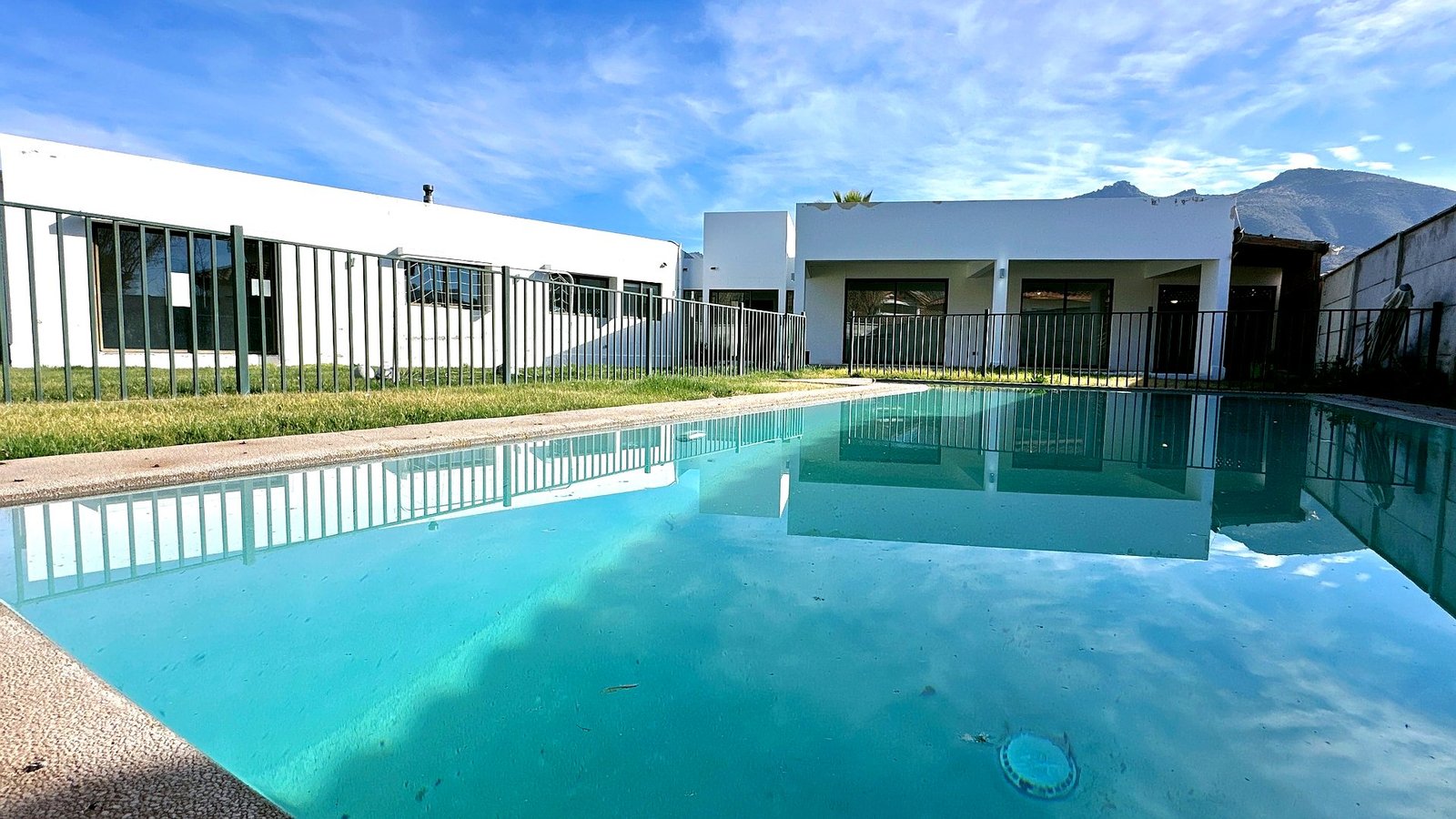 Se Vende Casa en Condominio El Golf – Rinconada